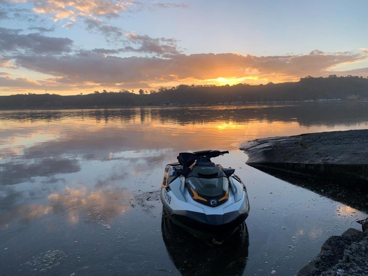 Pukehina Estuary Sunset Views Holiday Home Екстериор снимка