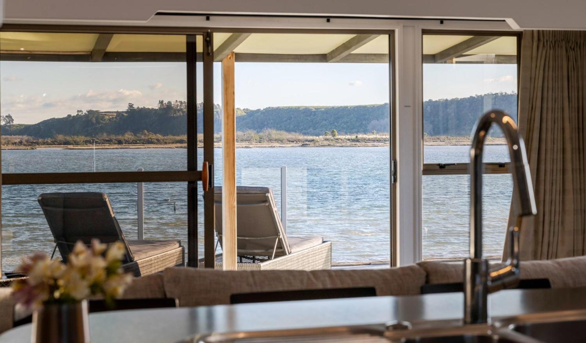 Pukehina Estuary Sunset Views Holiday Home Екстериор снимка