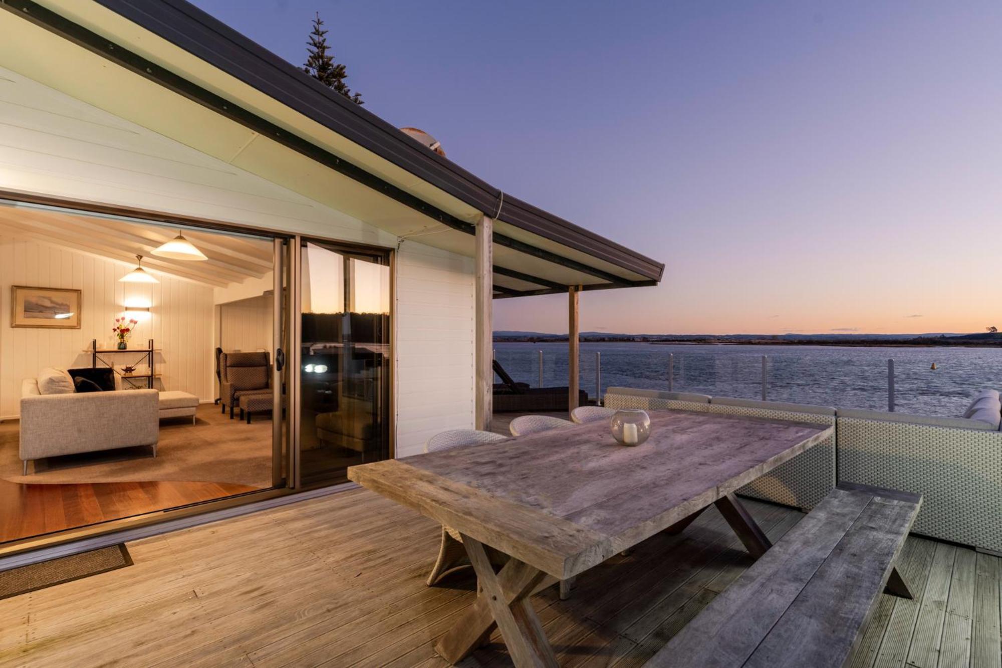 Pukehina Estuary Sunset Views Holiday Home Екстериор снимка